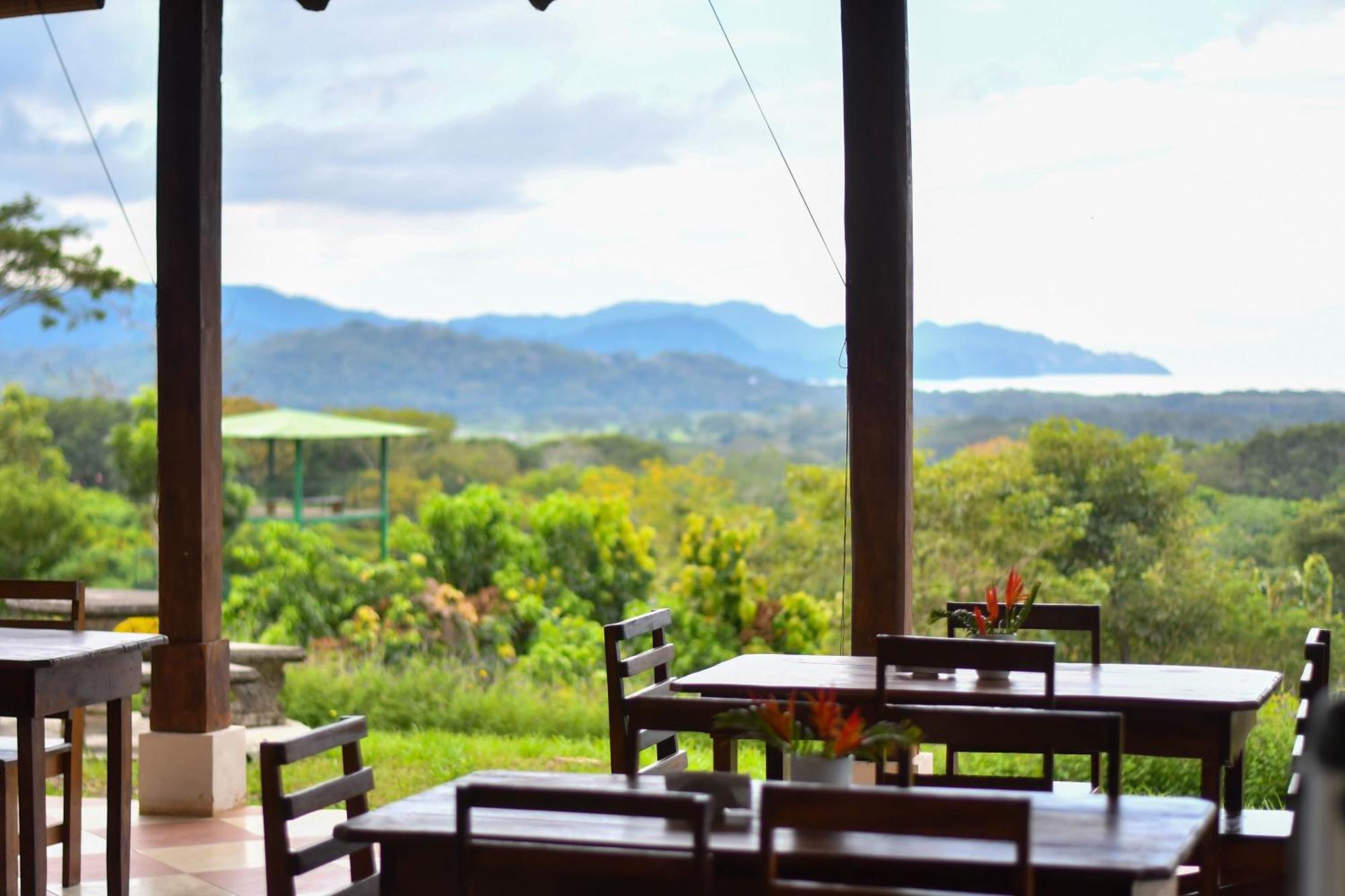 Chalet Birding Tarcoles